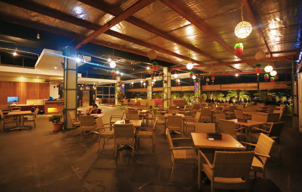 Borneo Hotel Pontianak Eksteriør bilde