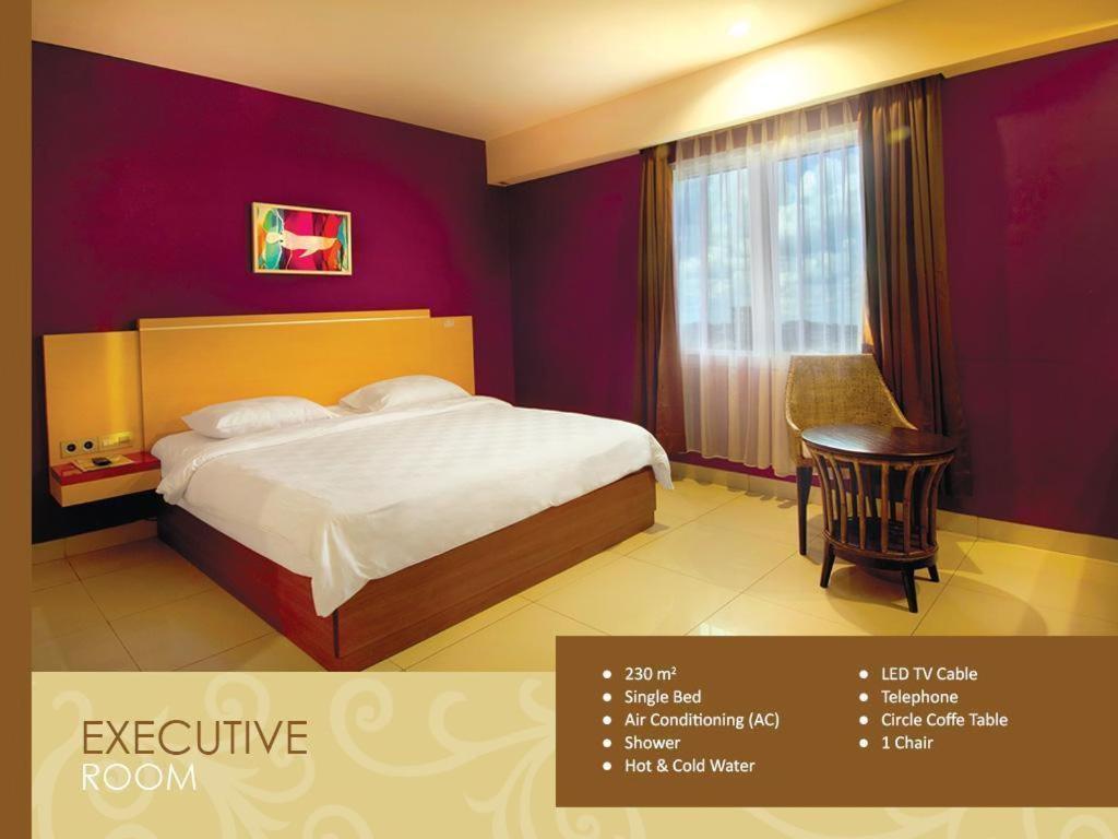 Borneo Hotel Pontianak Eksteriør bilde
