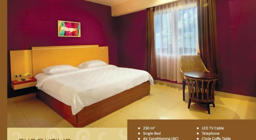 Borneo Hotel Pontianak Eksteriør bilde